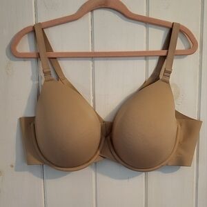 Totally Smooth Lightly Lined Full Coverage Bra